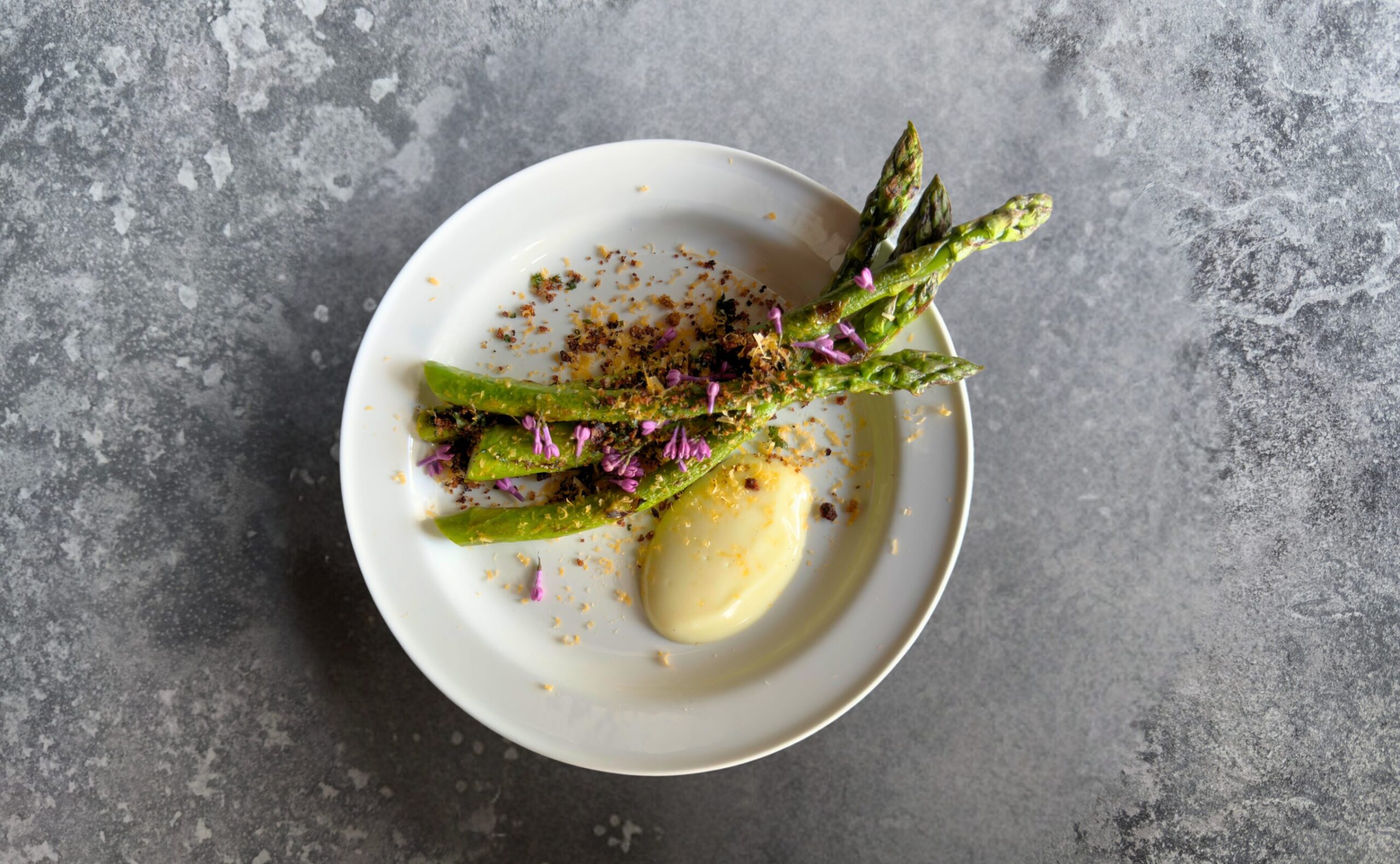 Sparris från Bistro Saltarv